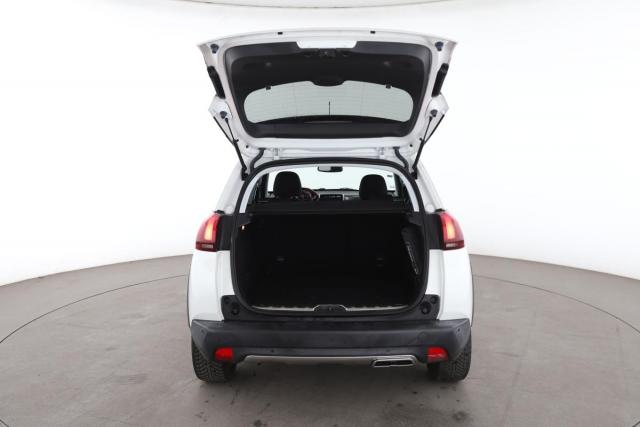 Peugeot 2008 image 2