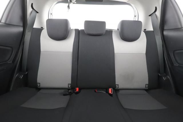 Toyota Yaris image 9