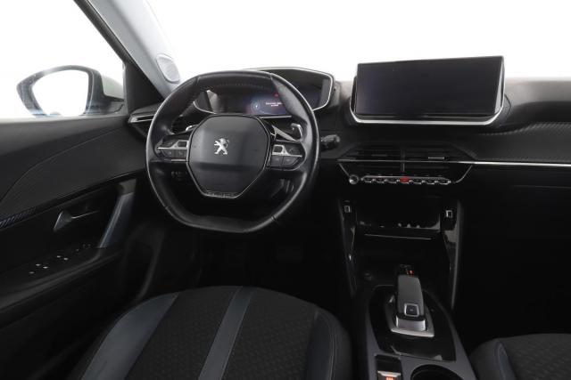 Peugeot 2008 image 7