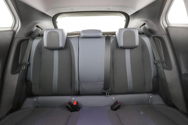 Peugeot 2008 image 8