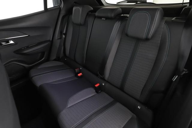 Peugeot 2008 image 7