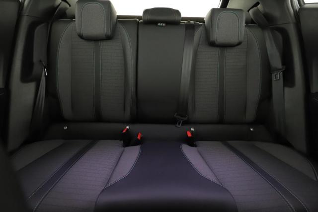Peugeot 2008 image 3