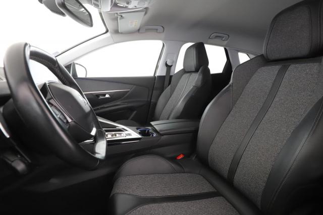 Peugeot 3008 image 1