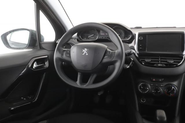 Peugeot 208 image 1