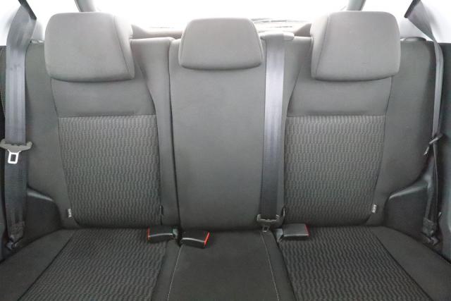 Peugeot 208 image 8