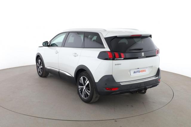 Peugeot 5008 image 1