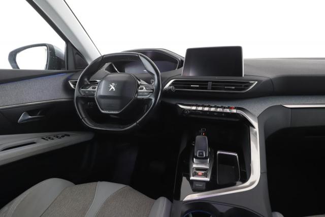 Peugeot 3008 image 2