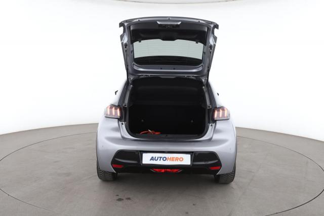 Peugeot 208 image 7