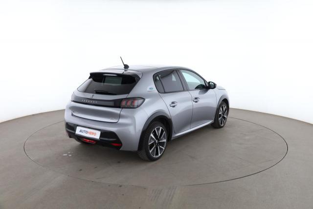 Peugeot 208 image 2