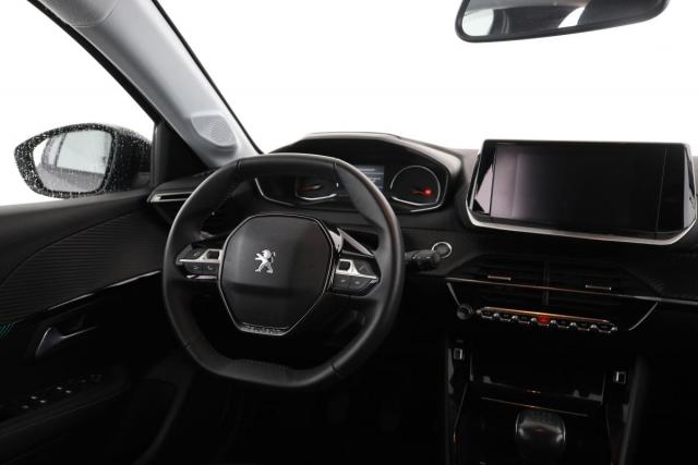 Peugeot 208 image 8