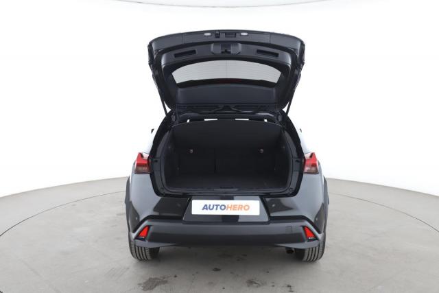 Lexus Ux image 8