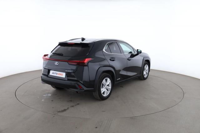 Lexus Ux image 6