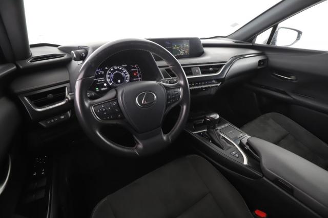 Lexus Ux image 3