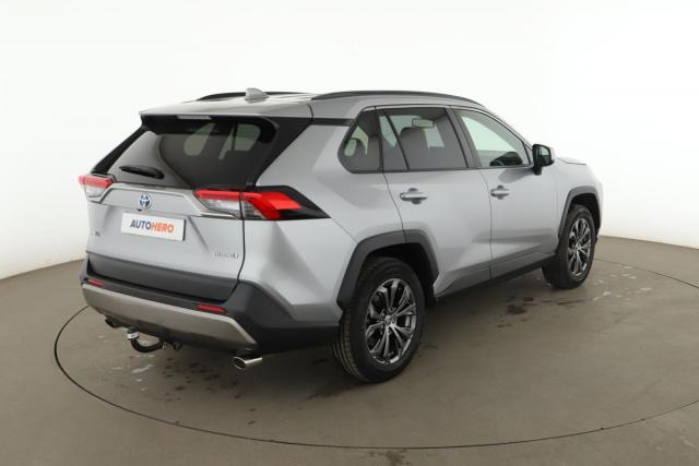Toyota Rav4 image 6