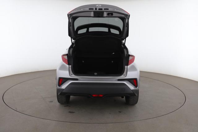 Toyota C-Hr image 1