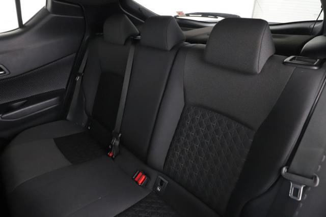 Toyota C-Hr image 7
