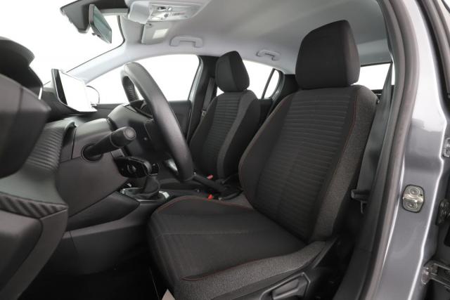 Peugeot 208 image 1