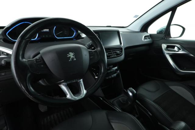 Peugeot 2008 image 3