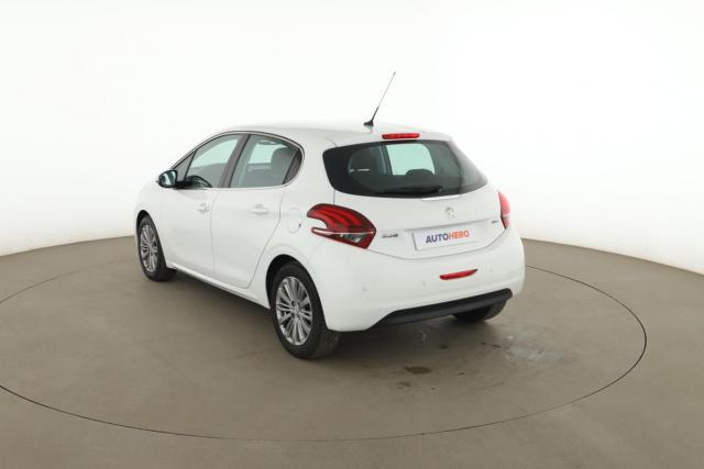 Peugeot 208 image 3