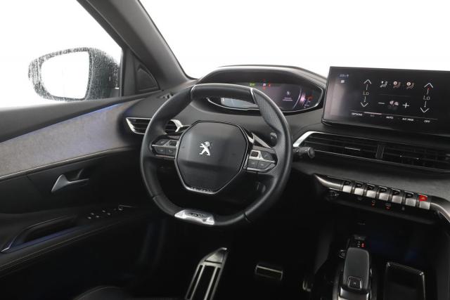 Peugeot 3008 image 2