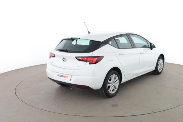 Opel Astra image 1