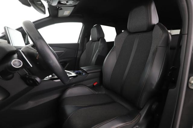 Peugeot 3008 image 6