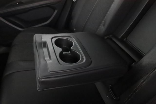 Peugeot 3008 image 8