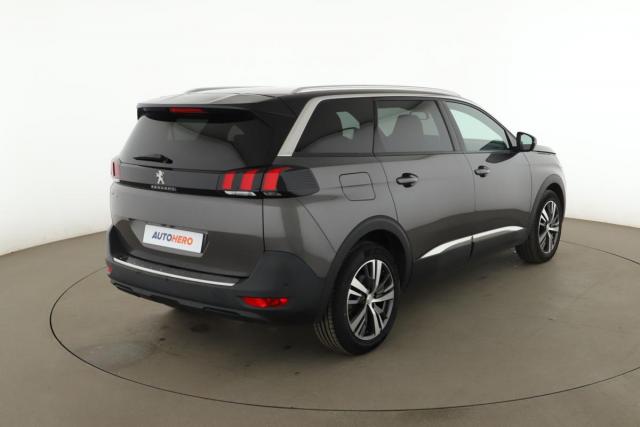 Peugeot 5008 image 8
