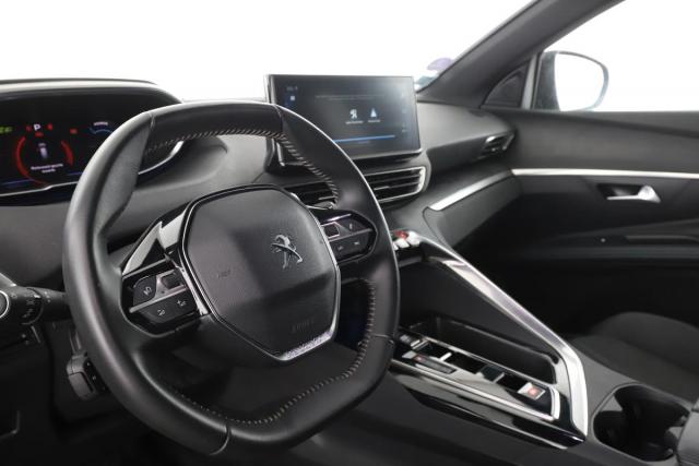 Peugeot 5008 image 9