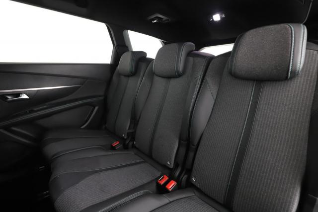 Peugeot 5008 image 6