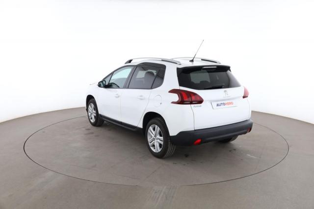 Peugeot 2008 image 2