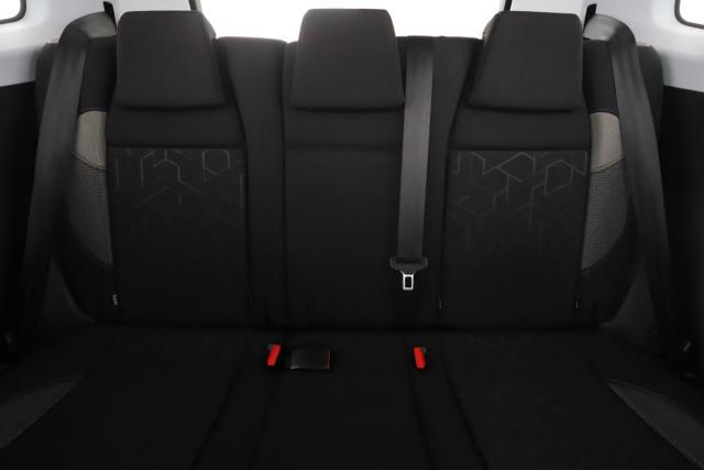 Peugeot 2008 image 9