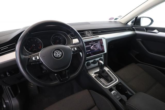 Volkswagen Passat Sw image 4