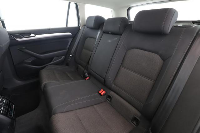 Volkswagen Passat Sw image 5