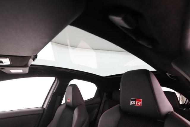 Toyota Yaris image 6