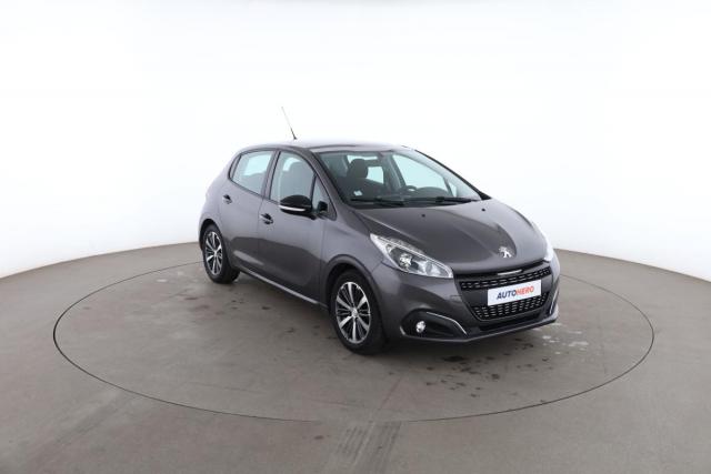 Peugeot 208 image 6