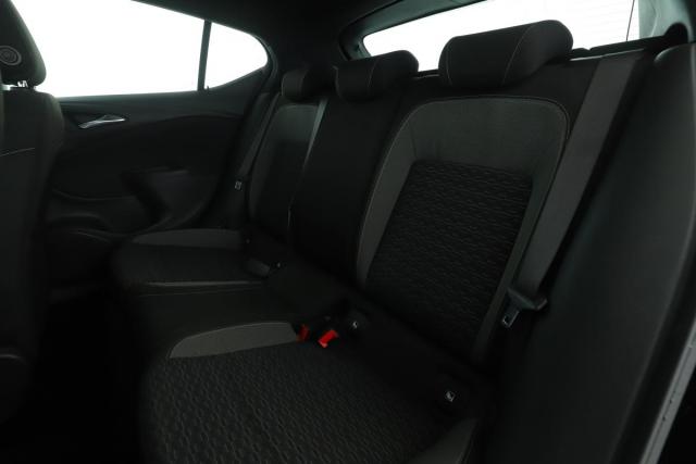 Opel Astra image 2