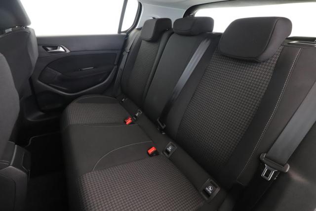 Peugeot 308 image 8