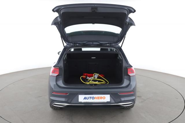 Volkswagen Golf image 2