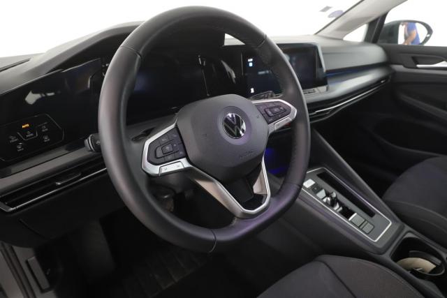 Volkswagen Golf image 9