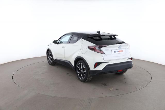 Toyota C-Hr image 2