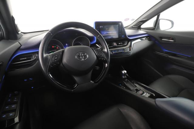 Toyota C-Hr image 8