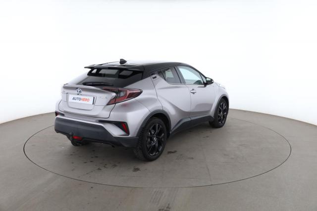 Toyota C-Hr image 8