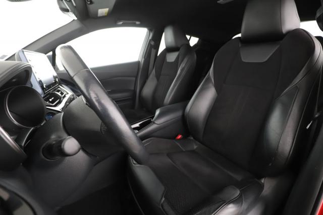 Toyota C-Hr image 7
