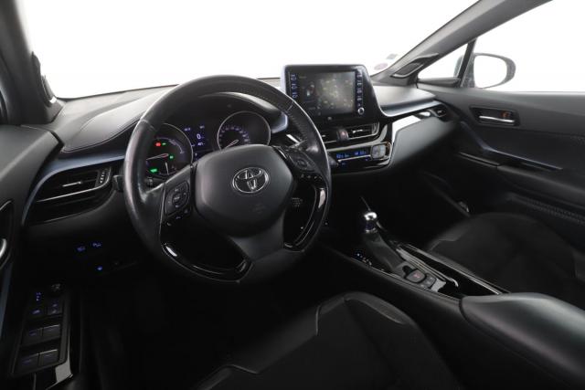 Toyota C-Hr image 5