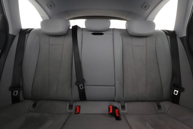 Audi A4 Avant image 8