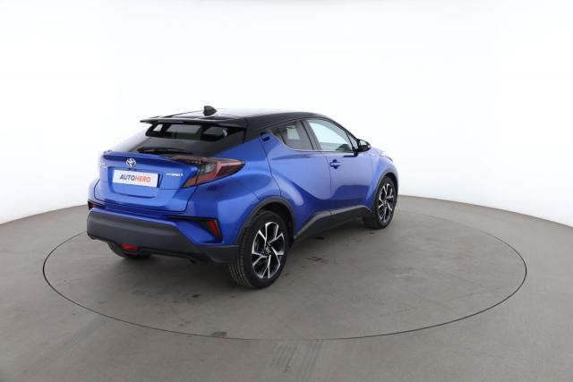 Toyota C-Hr image 2