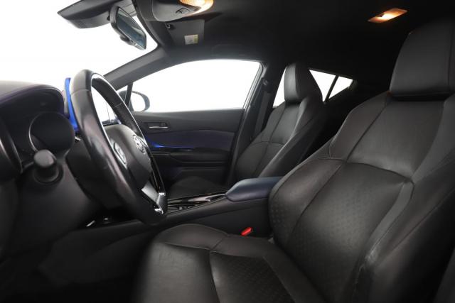 Toyota C-Hr image 1
