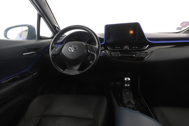 Toyota C-Hr image 6