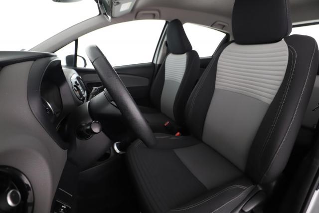 Toyota Yaris image 9